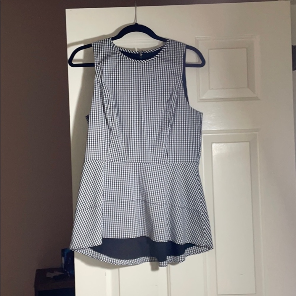 White House Black Market sleeveless shirt